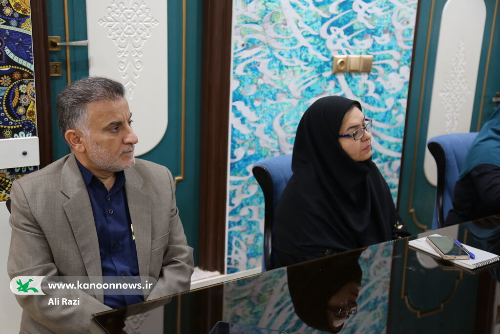 1291269-1 گسترش همکاریهای فرهنگی میان کانون پرورش فکری و پایگاه ششم شکاری بوشهر