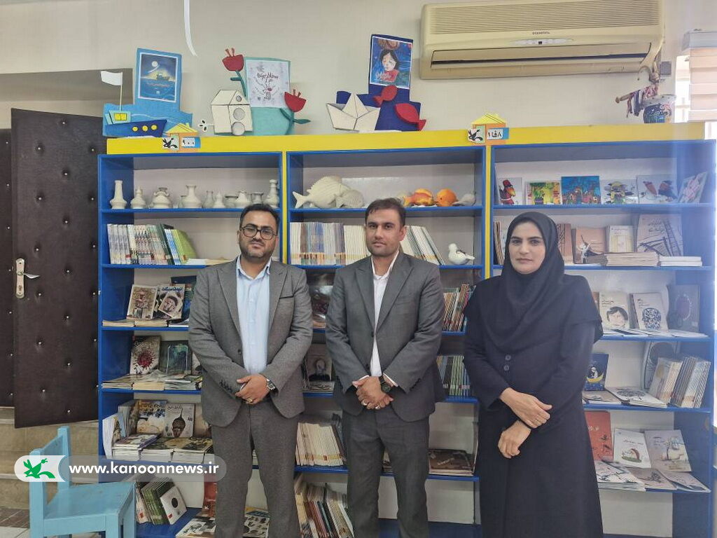 1291287-1 گرامیداشت روز جهانی زمین پاک در مرکز فرهنگیهنری کنگان