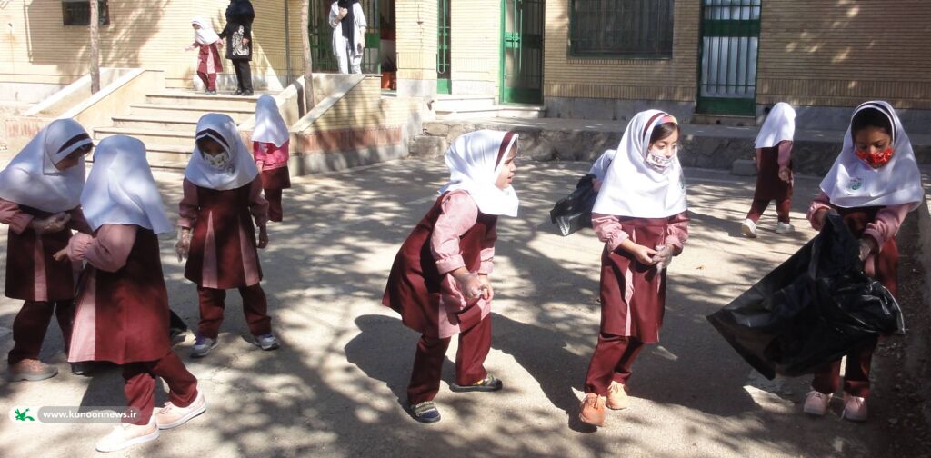 1291325-1 برگزاری ویژهبرنامه"زمین ما پاک تر از دیروز " در مرکز فرهنگی هنری یاسوج