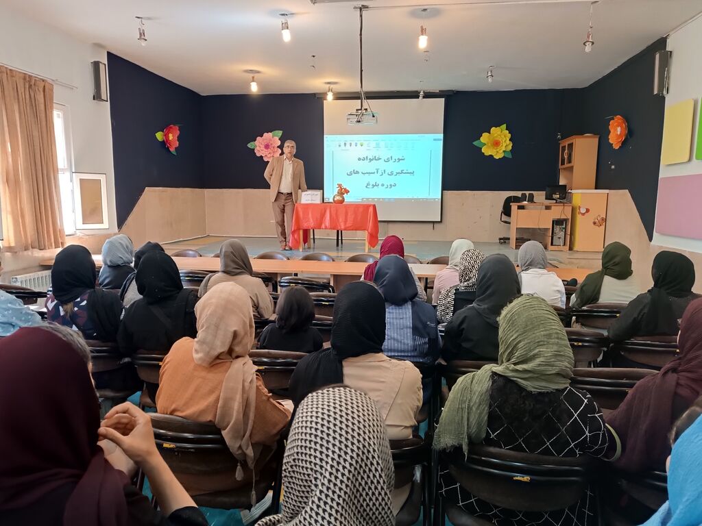 1291329-1 ویژه برنامههای اردیبهشتی در مراکز فرهنگی و هنری کانون استان قزوین