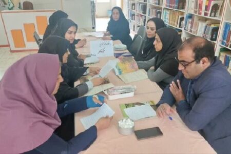 دورهمی باشگاه کتابخوانی مربیان کانون شهرستان‌های دلیجان و محلات