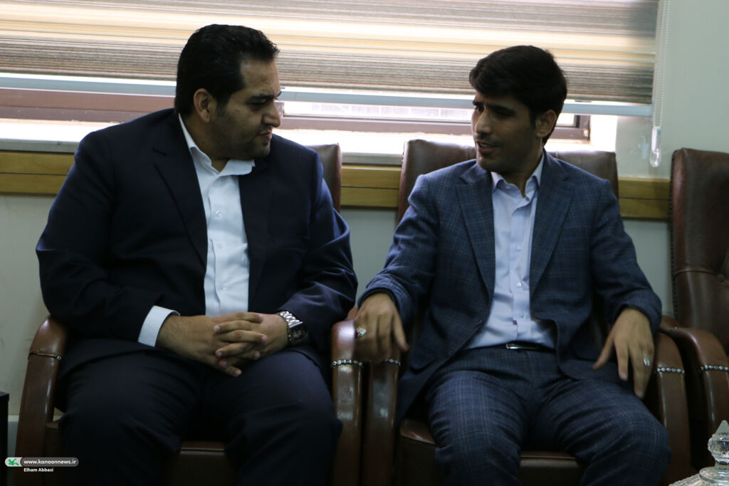 1291421-1 دیدار مدیرکل کانون پروش فکری کودکان و نوجوانان سمنان با مدیرکل اجتماعی استانداری