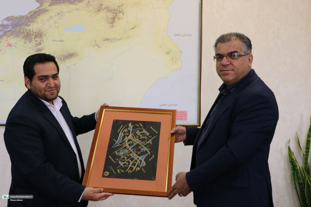 1291815-1 با رویکرد «نوجوانمحوری»، آسیبهای اجتماعی را از نوجوانان دور میکنیم