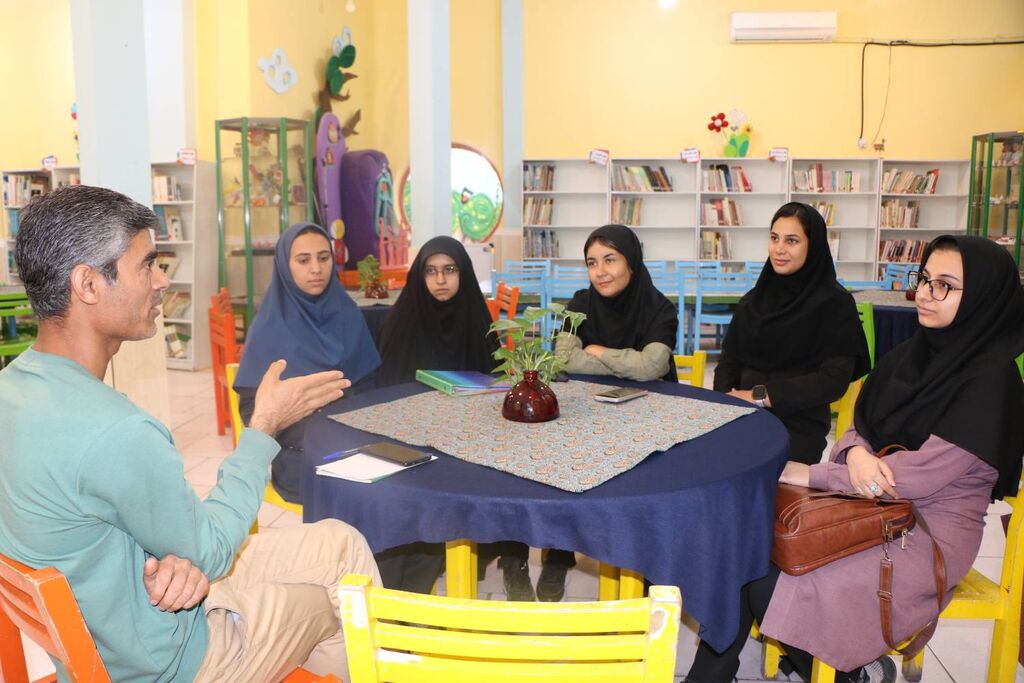 1291822-1 ظرفیتهای تربیتی «گلستان سعدی» برای یادگیری کودکان در کانون فارس بررسی شد