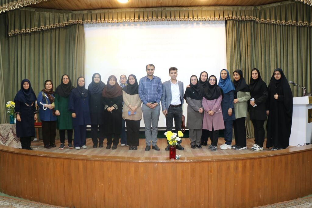 1291824-1 ظرفیتهای تربیتی «گلستان سعدی» برای یادگیری کودکان در کانون فارس بررسی شد