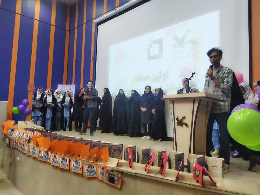 اولین همایش دختران نور و رحمت در مرکز شماره ۱۱ کانون کرمانشاه