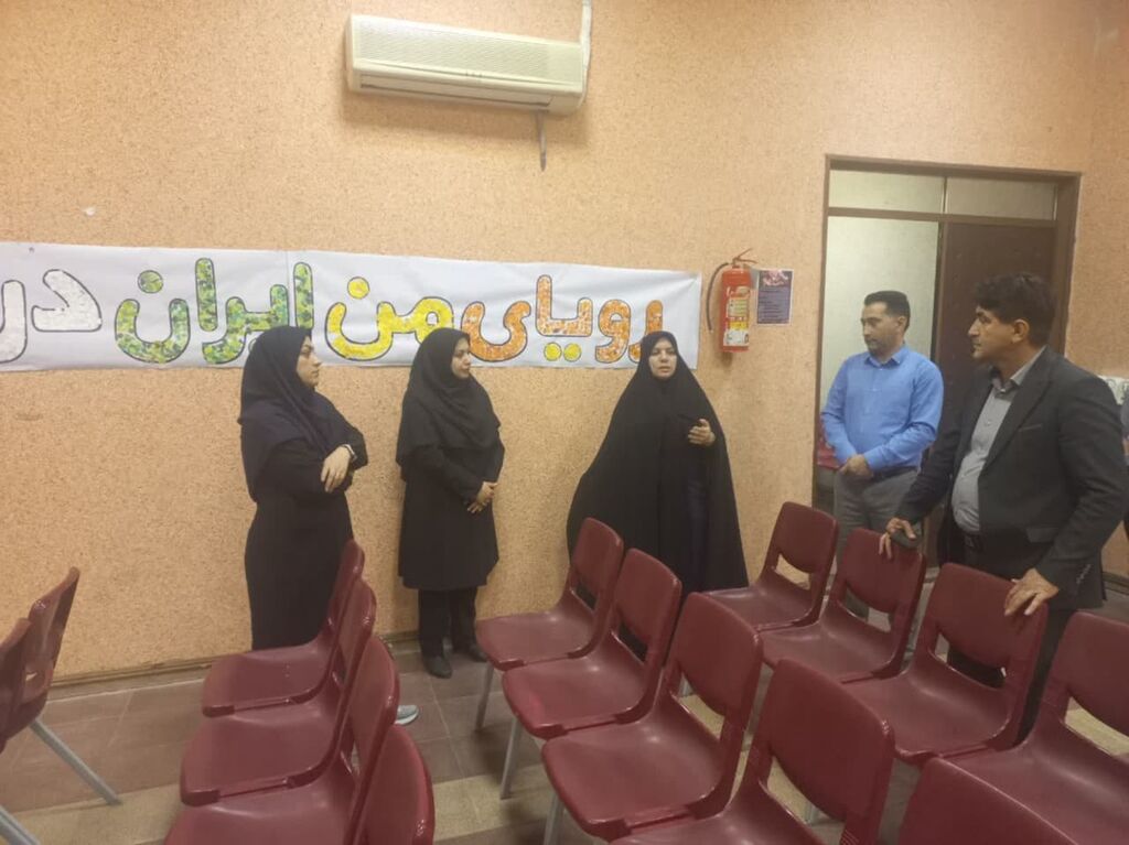 1292014-1 بازدید مدیر آموزش و پرورش گرگان از مراکز کانون