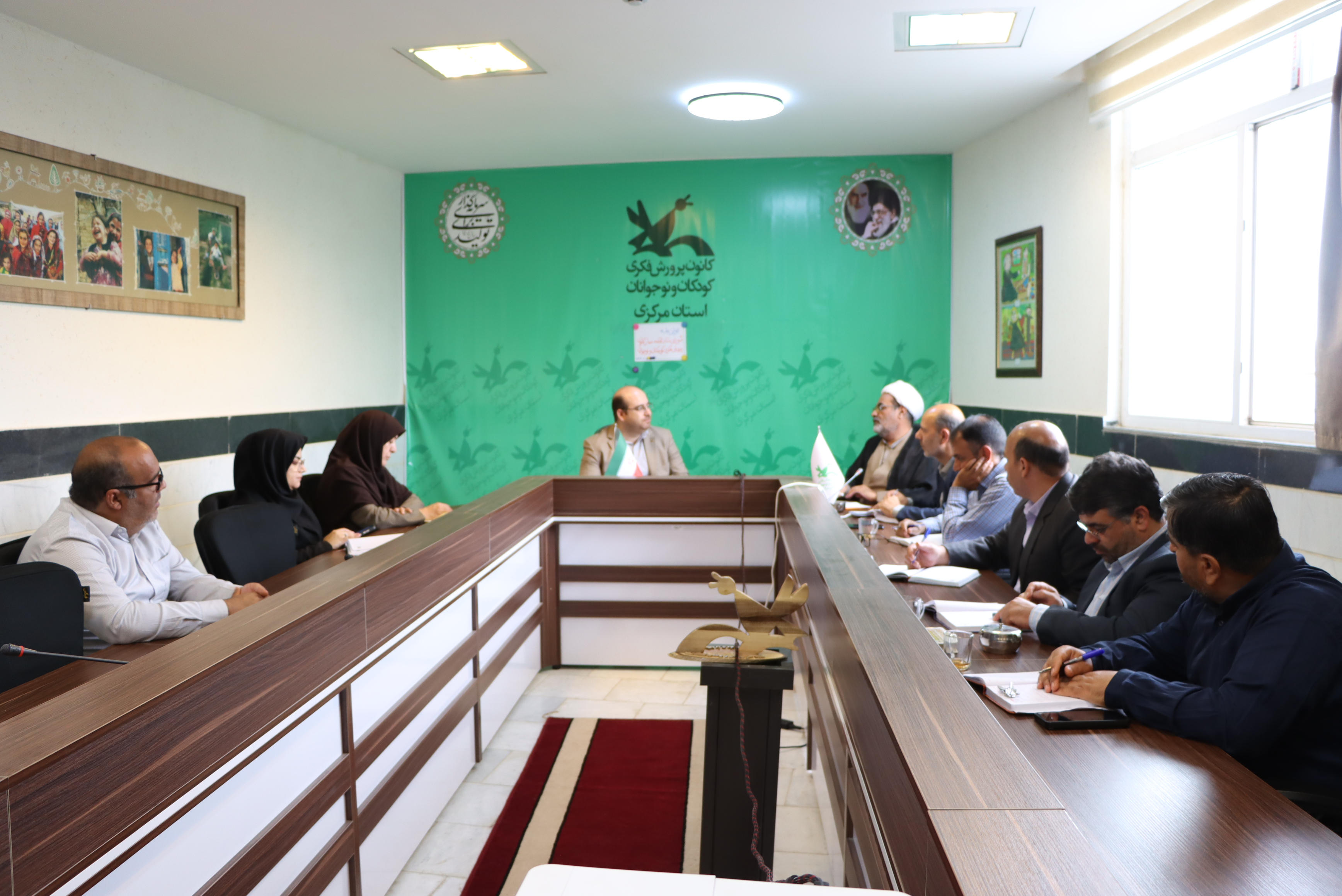 1292056-1 نشست شورای ستاد اقامه نماز کانون پرورش فکری کودکان و نوجوانان استان مرکزی