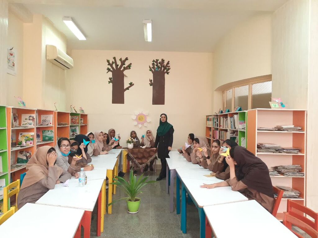 ویژه برنامه گل‌های بابونه در مجتمع آفرینش برگزار شد