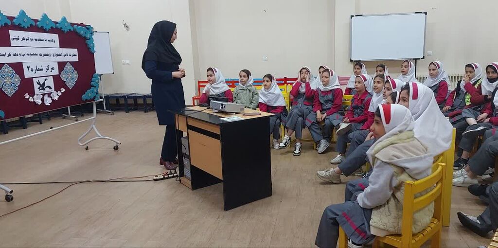 1292647-1 جشن «دختران فرشتهاند» در زنجان/ گامی برای آشنایی نسل نوجوان با معارف دینی و ارزشهای دخترانه