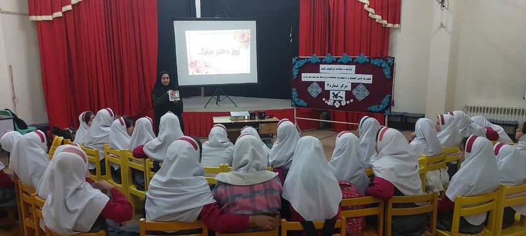 1292648-1 جشن «دختران فرشتهاند» در زنجان/ گامی برای آشنایی نسل نوجوان با معارف دینی و ارزشهای دخترانه