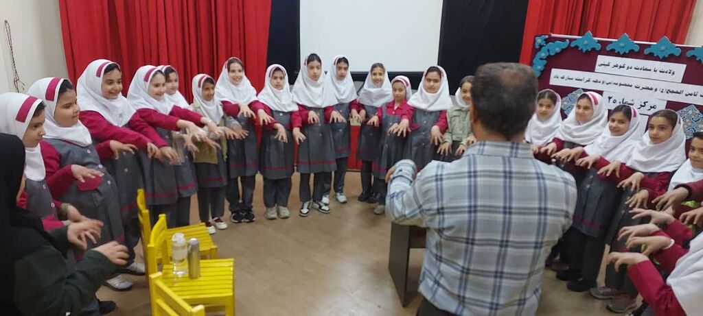 1292651-1 جشن «دختران فرشتهاند» در زنجان/ گامی برای آشنایی نسل نوجوان با معارف دینی و ارزشهای دخترانه