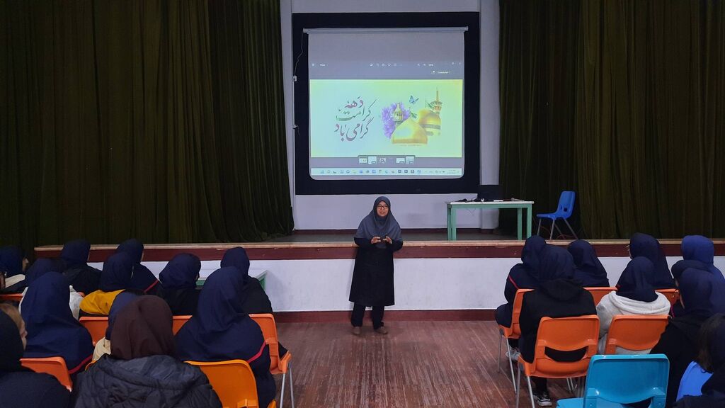 1293022 همایش آینده با هوش مصنوعی در کانون تنکابن برگزار شد