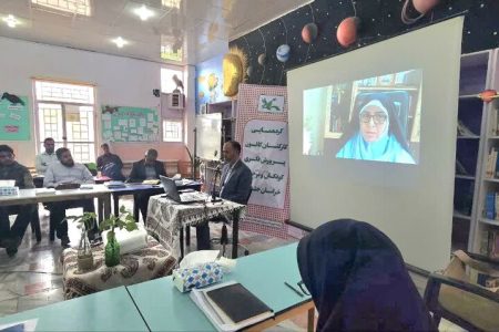 حضور مجازی مدیر کل آفرینش های فرهنگی کانون در گردهمایی کارکنان کانون استان