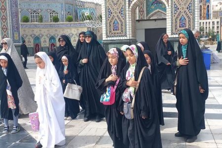 اعضا دختر مرکز فرهنگی شماره ۵ مشهد به زیارت حرم مطهر رضوی مشرف شدند