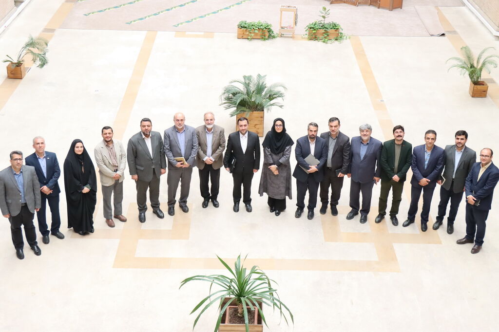 1293187-2 تأکید بر همافزایی و فعالیتهای مشترک کانون و نهاد کتابخانهها در حوزه کودک