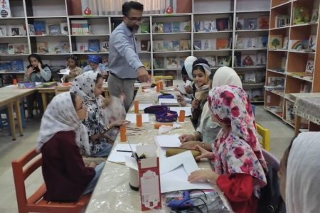 ساخت شاتل فضایی با دورریختنی‌ها در مرکز فرهنگی هنری شماره ۱ بندرعباس