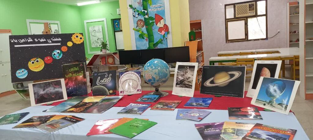 1293358 برپایی نمایشگاه عکسهای نجومی