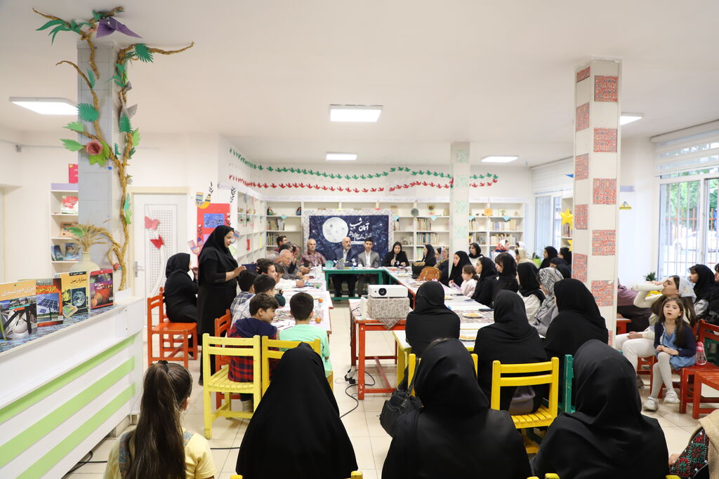 1293602 ویژه برنامه شب شعر آسمان در مرکز شماره یک ارومیه