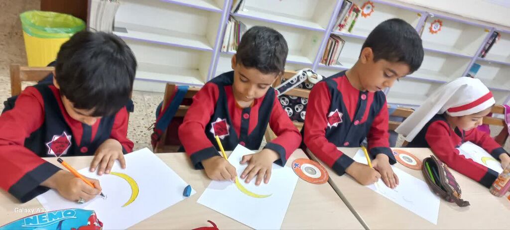 1293640 آسمان و فعالیتهای نجوم برای کودکان نوباوه گرمساری