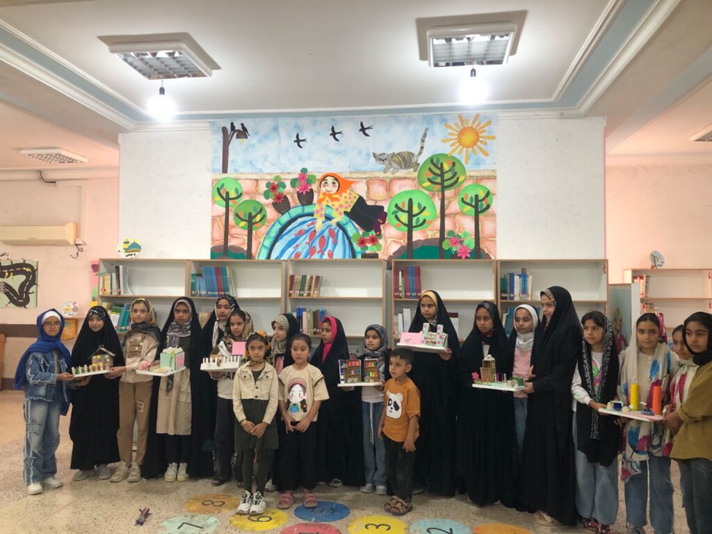 قصه، هنر و نشاط در بزرگداشت دهه کرامت و روز دختر در مراکز فرهنگی فارس