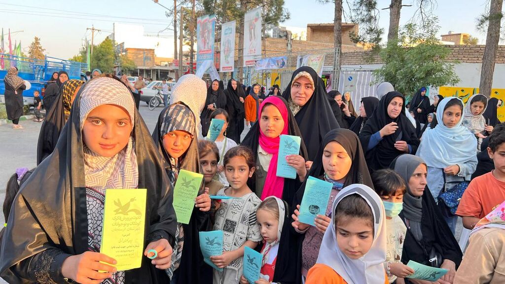 قصه، هنر و نشاط در بزرگداشت دهه کرامت و روز دختر در مراکز فرهنگی فارس