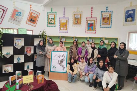 آغاز به‌کار باشگاه ادبی «سیمرغ» در مریوان هم‌زمان با هفته کرامت و روز دختر