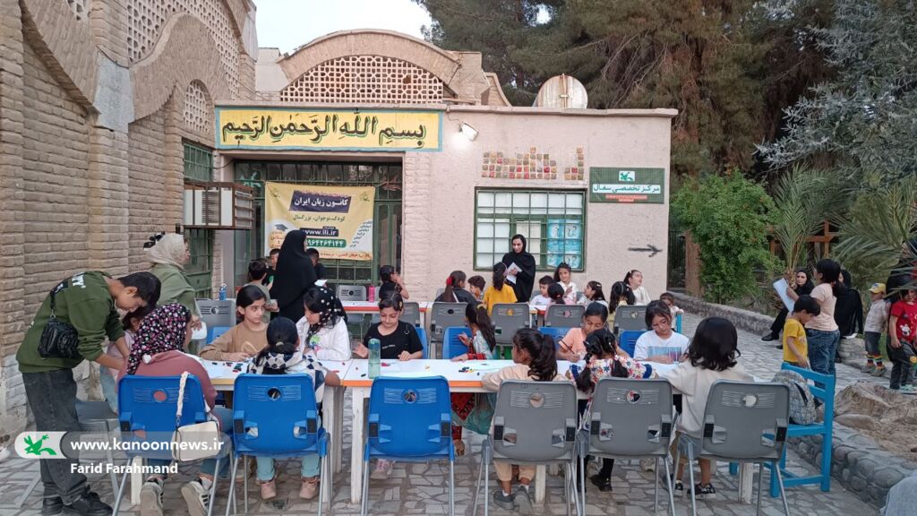 1293791 شور و شوق کودکان زاهدان و سراوان در رصد آسمان شب