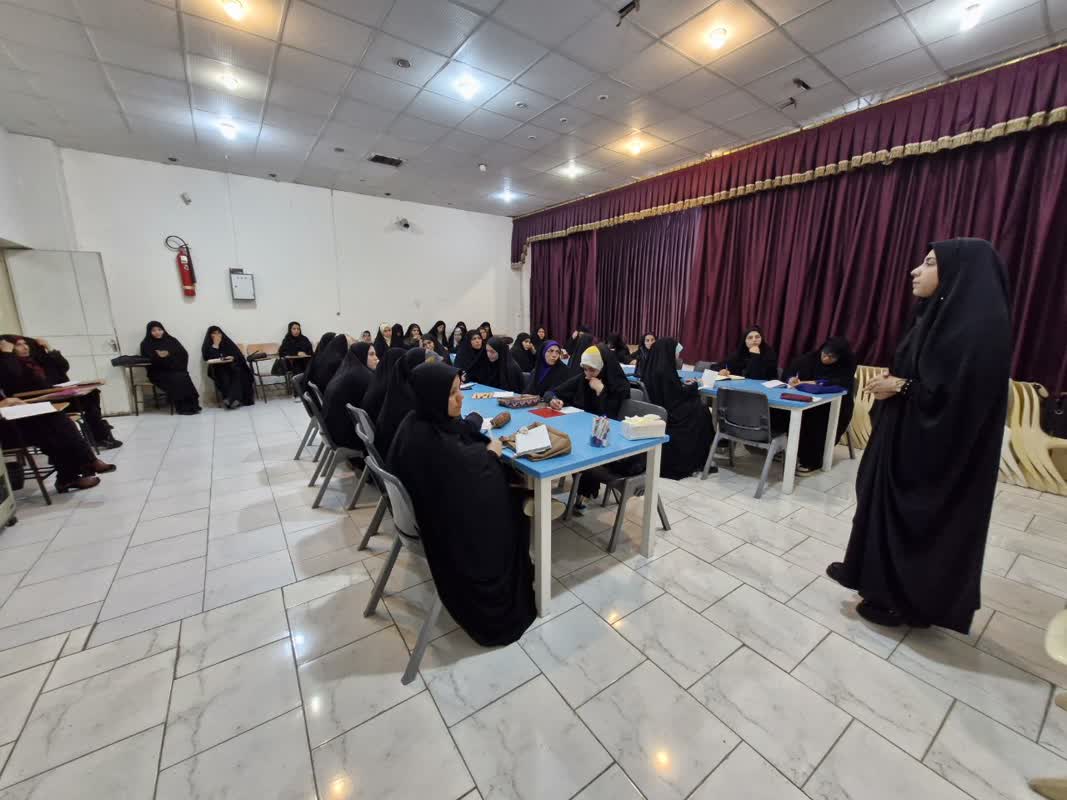 برپایی دوره آموزشی "توانمندسازی مربی کودک" در کانون استان مرکزی