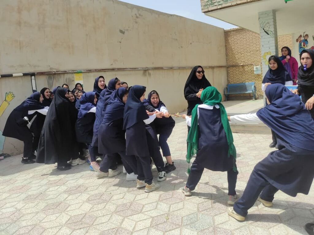 جشن روز دختر با حضور شهردار و اعضای شورای شهر در مرکز فرهنگی تایباد
