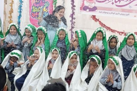 جشن روز دختر با حضور شهردار و اعضای شورای شهر در مرکز فرهنگی تایباد