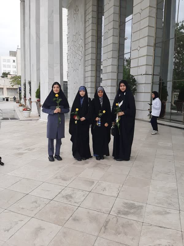 1294093 حضور اعضا به نمایندگی از دختران کانون در نشست با استاندار