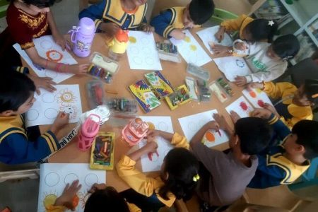 “خورشید من” موضوع کارگاه خلاقیت با نقاشی