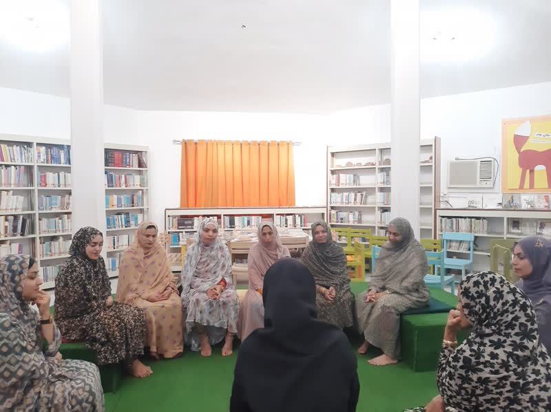 1294247 کارگاه تکجلسهای «حال خوش، شادی و نشاط» در مرکز هرمز برگزار شد