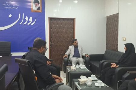  نشست مدیرکل کانون پرورش فکری با فرماندار و رئیس شورای شهر رودان برای راه‌اندازی مرکز فرهنگی‌هنری کانون