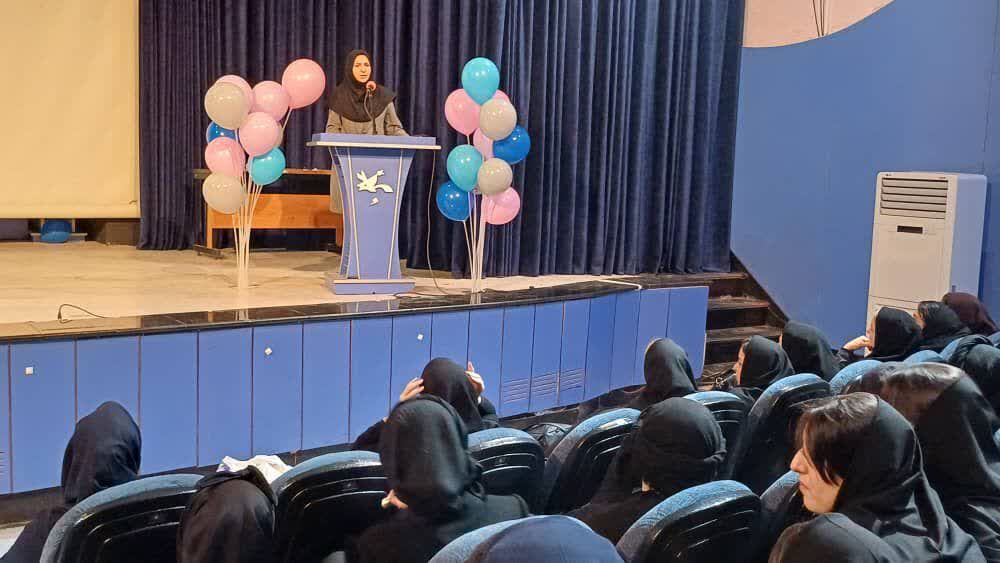 1294377 ویژهبرنامه روز دختر در مجتمع آفرینش کانون کرمانشاه