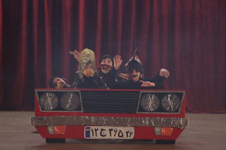 اجرای نمایش «لولی و دوستان» در کانون رشت