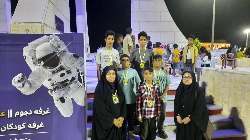 1294584 سفر علمی کودکان در ویژهبرنامههای هفته نجوم در کانون فارس