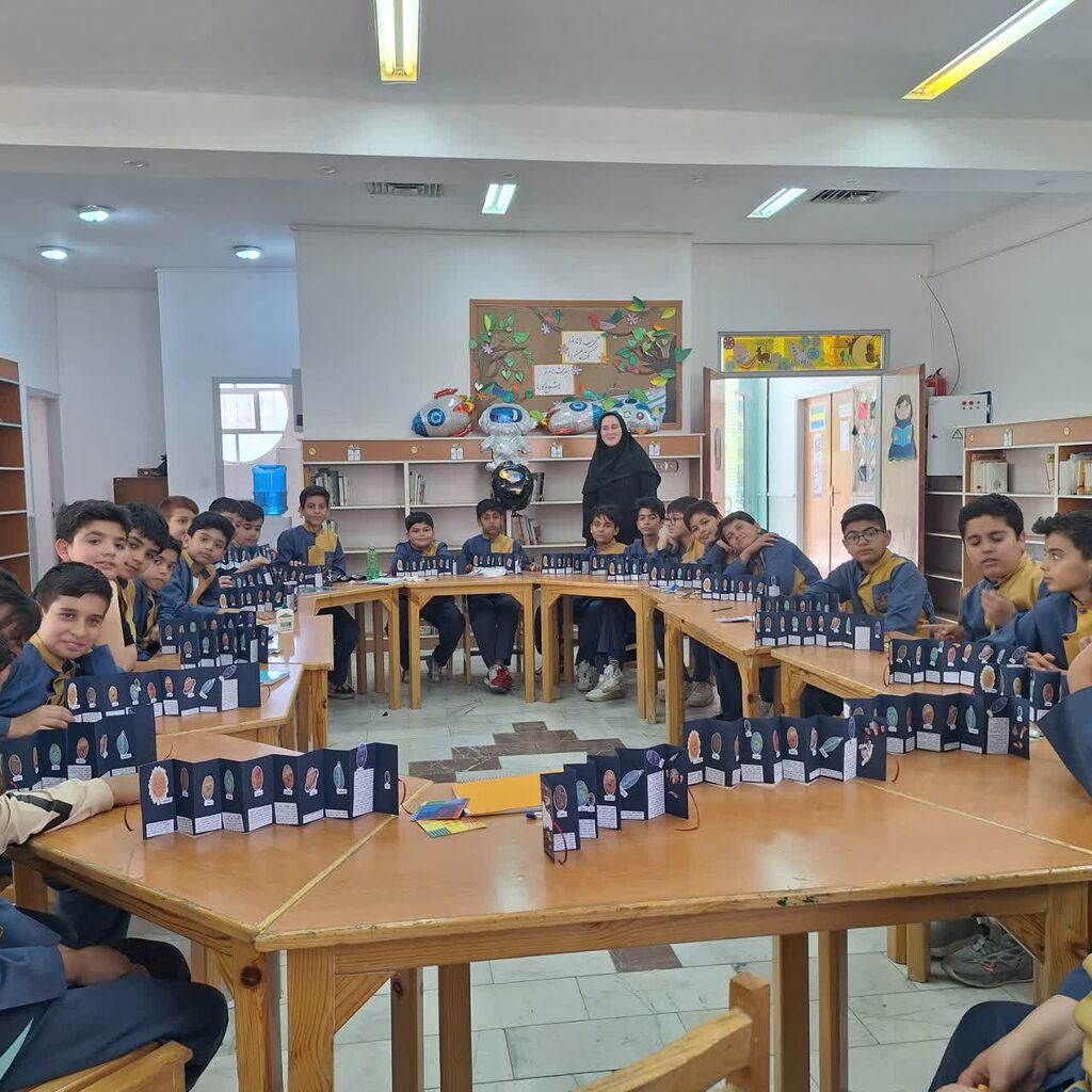 1294595 آسمان دامغان در کانون پرورش فکری شماره دو درخشید