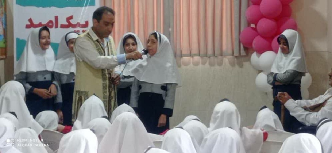 1294660 پیک امید کانون استان اصفهان به روستای زفره از توابع شهرستان کوهپایه رفت