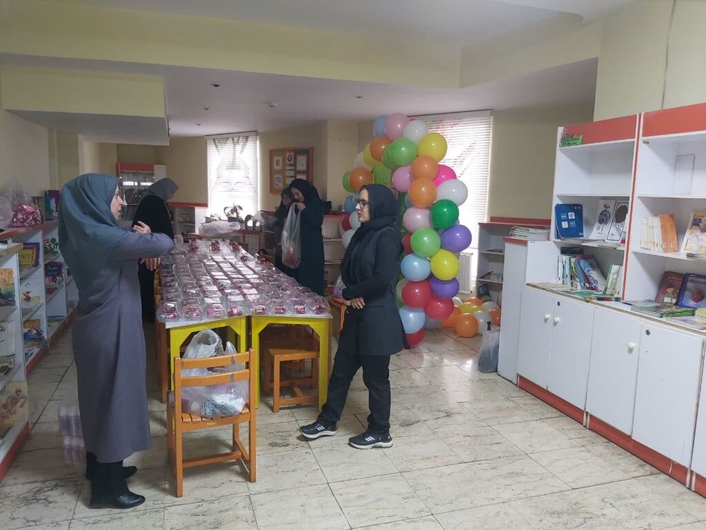 1294850 ادامه برنامههای گرامیداشت «دهه کرامت» در کانون البرز