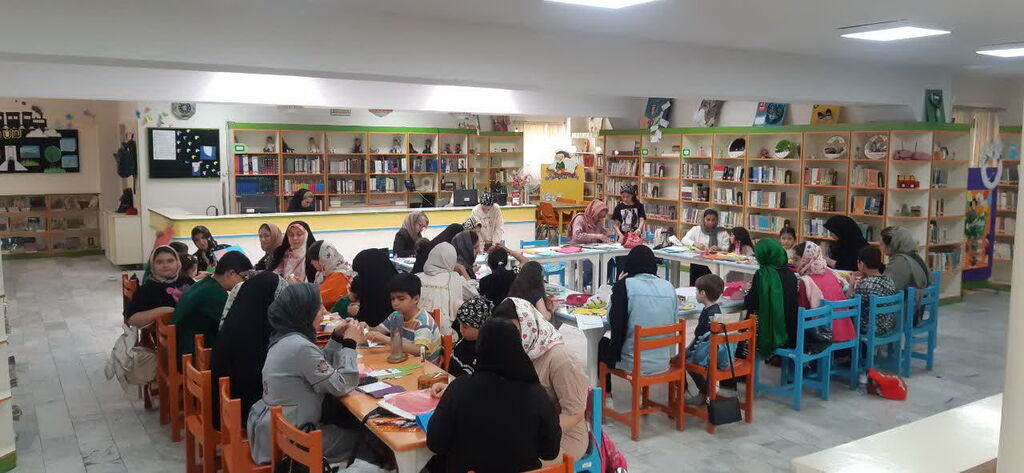 1294896 ویژهبرنامههای دهه کرامت در مراکز کانون استان تهران