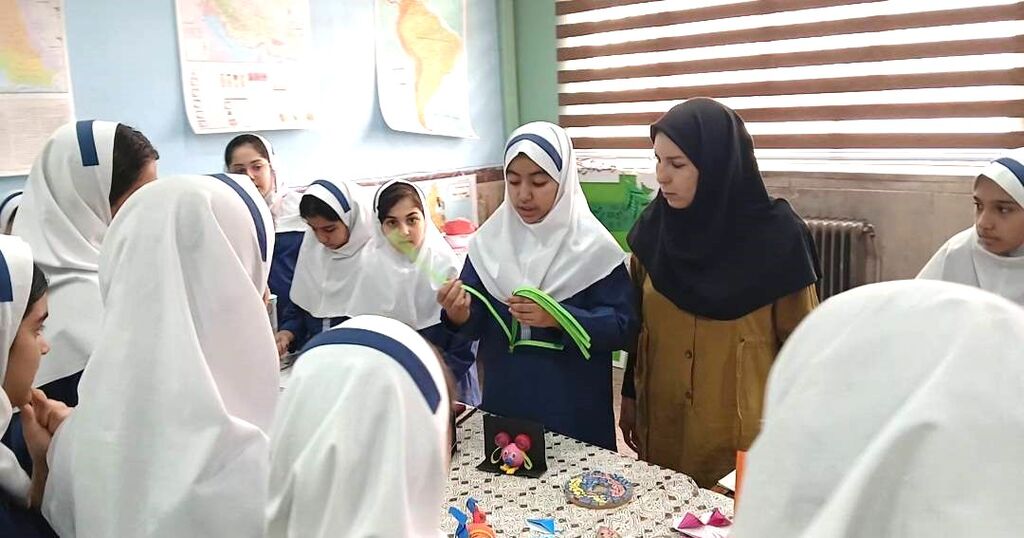 1294898 ویژهبرنامههای دهه کرامت در مراکز کانون استان تهران