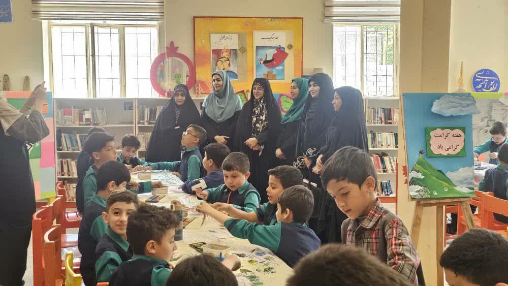 1294900 ویژهبرنامههای دهه کرامت در مراکز کانون استان تهران