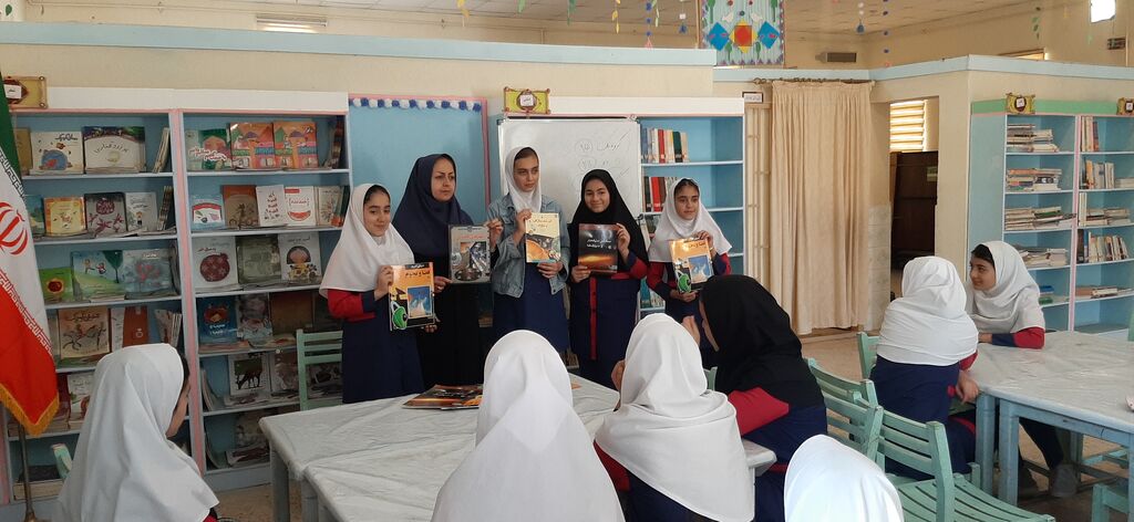 1295070 ویژه برنامههای هفته نجوم در مراکز فرهنگی و هنری کانون استان قزوین