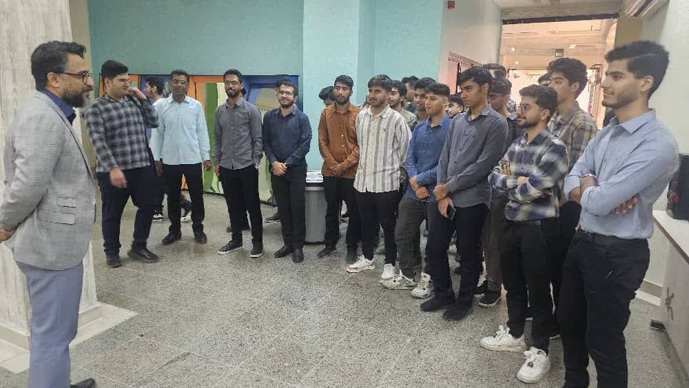 1295294 بازدید دانشجویان آموزش ابتدایی دانشگاه فرهنگیان بندرعباس از مرکز تخصصی علوم کانون
