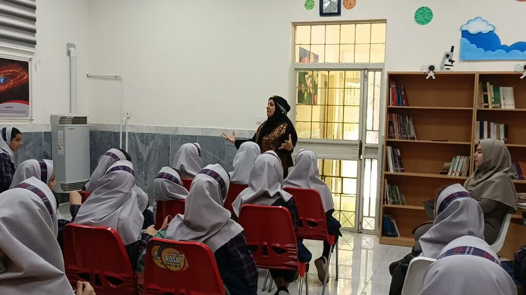 1295297 ویژه برنامه اختتامیه هفته نجوم درمرکز نجوم ورصد خانه ایلام