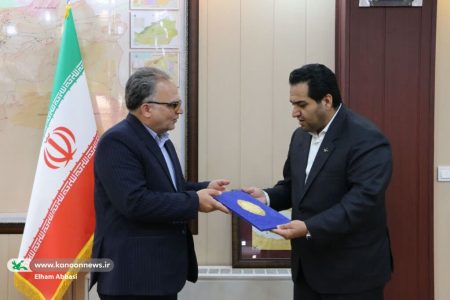 تقدیر مدیرعامل کانون پرورش فکری از فرماندار سمنان