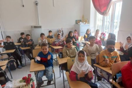 ویژه برنامه‌های دهه کرامت و هفته نجوم در مدارس روستایی چاراویماق