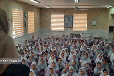 ویژه‌برنامه “دخترم، افتخار ایران” در مدارس کم‌برخوردار برگزار شد